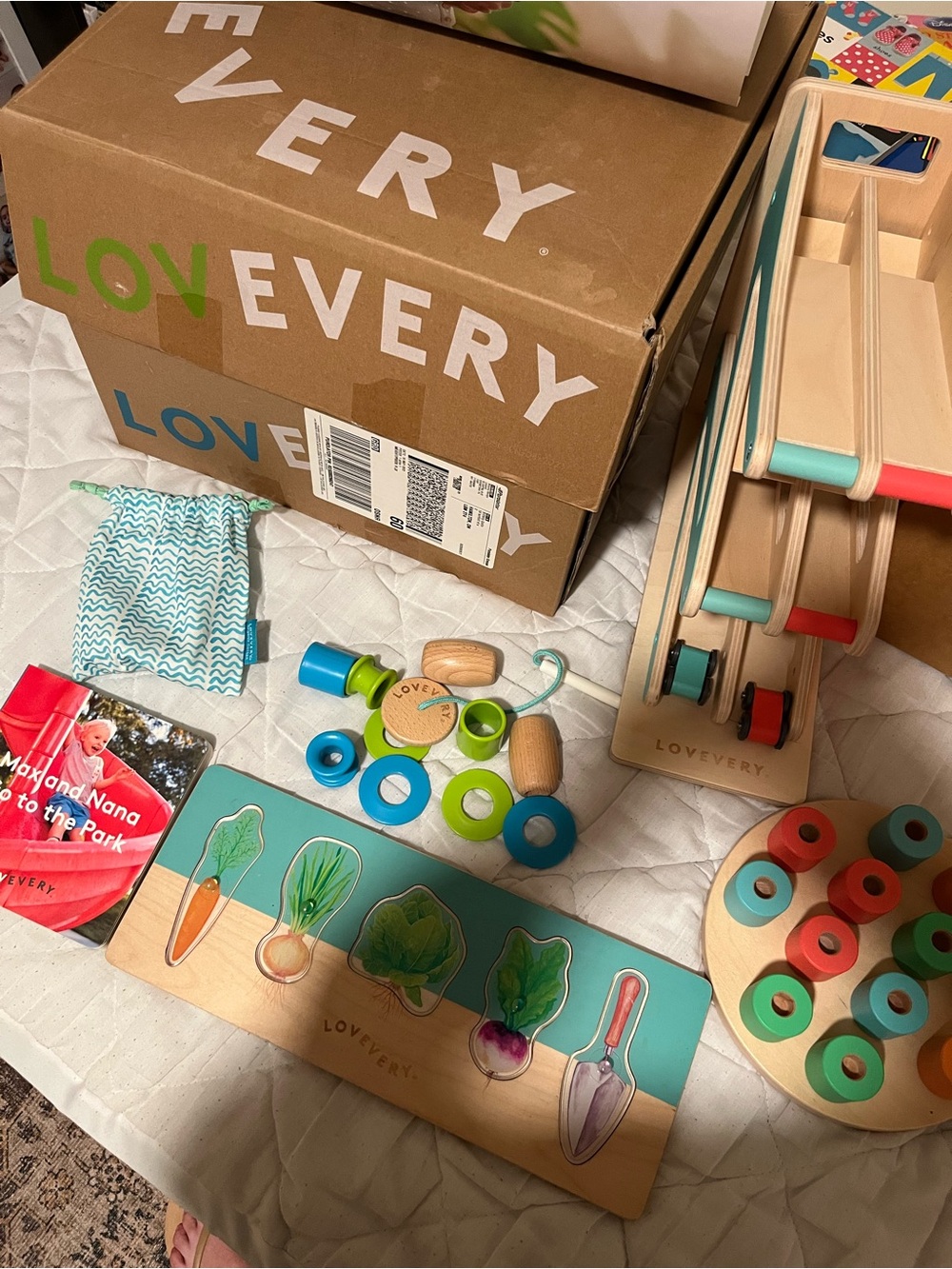 Lovevery the adventurer 16-18 m playkit